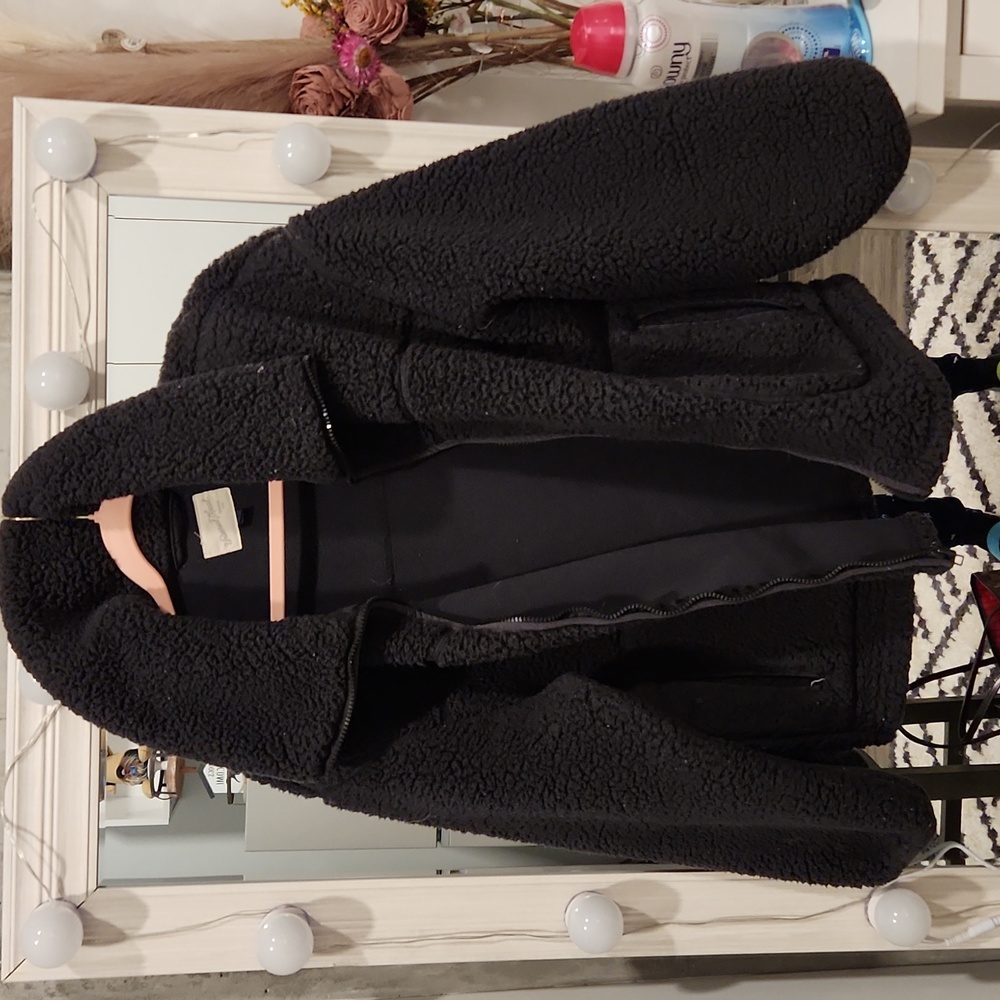 WARM Sherpa Zip Up